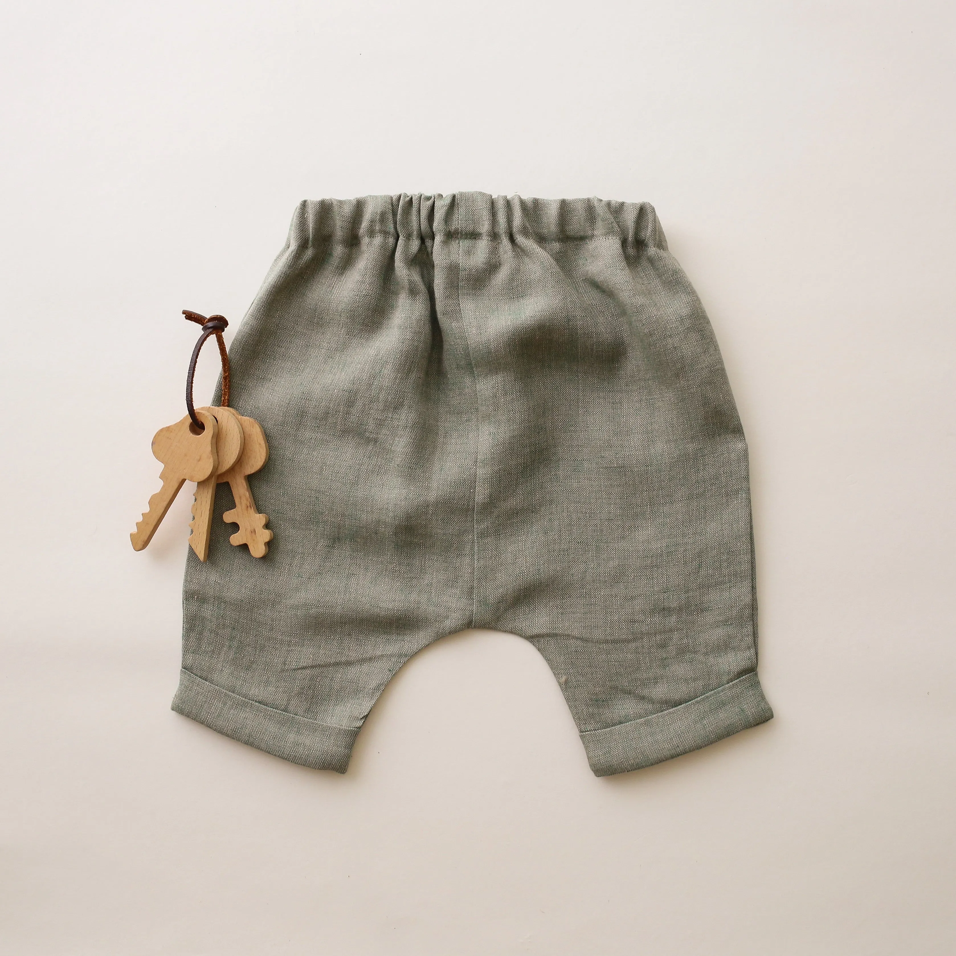 Green Smoke Linen Buttoned Shorts