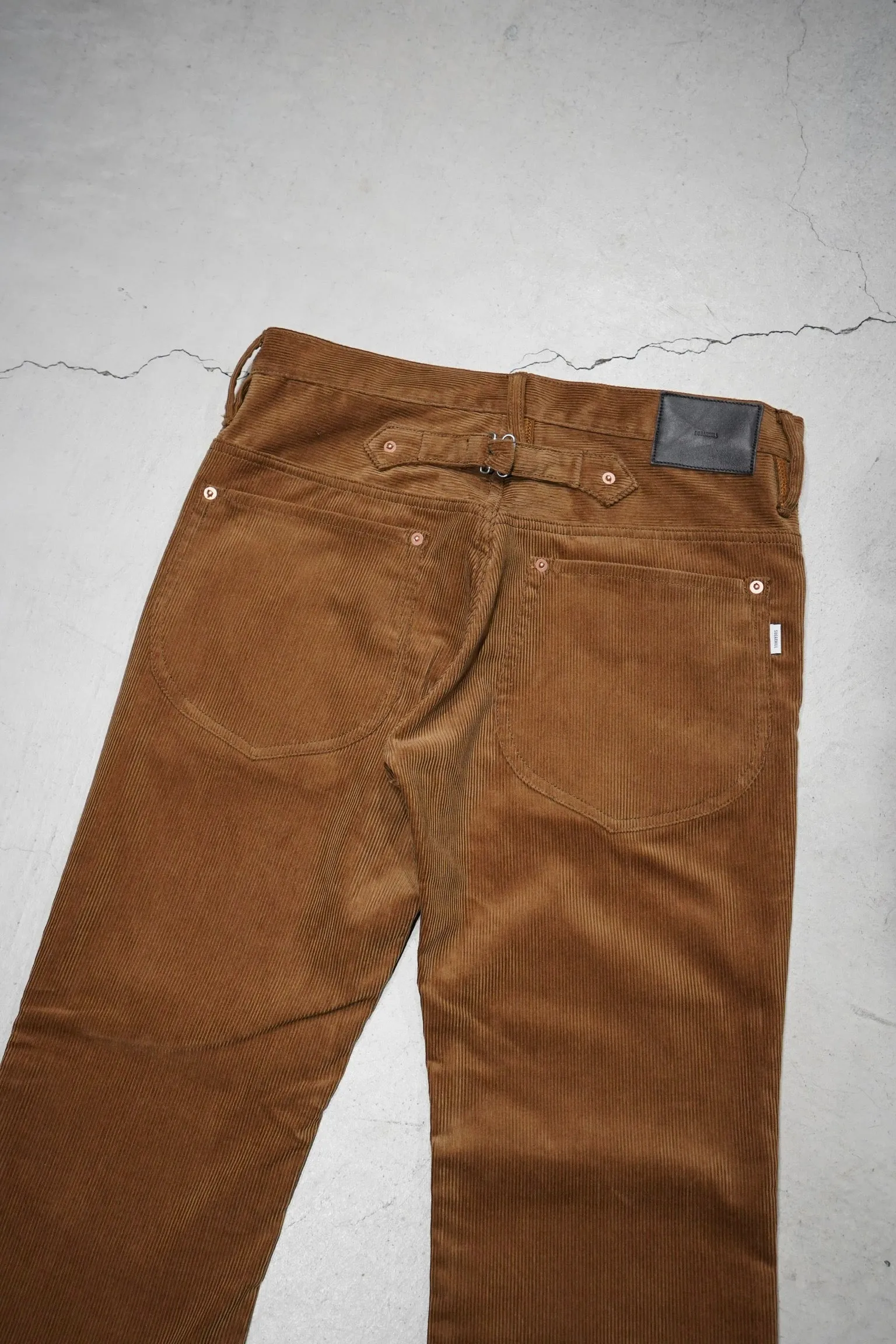 SUGARHILL CORDUROY BELL BOTTOM DEMIN PANTS(BROWN)