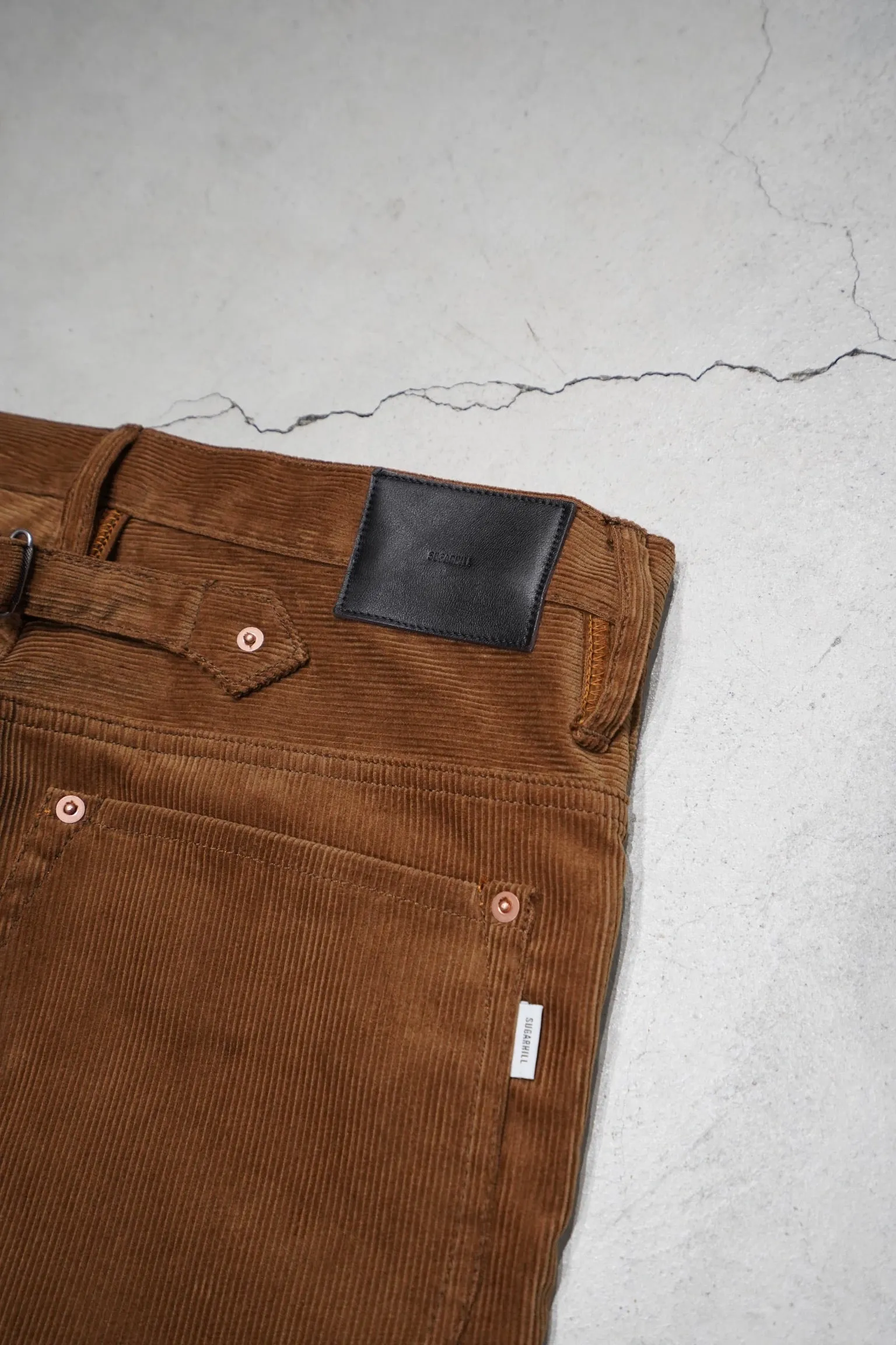 SUGARHILL CORDUROY BELL BOTTOM DEMIN PANTS(BROWN)