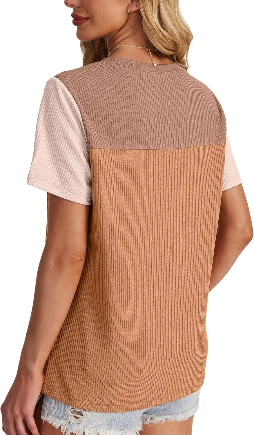 WIHOLL Womens Fashion 2025 Color Block Shirts Short Sleeve Crewneck Knitted Spring Summer Tops Casual Trendy